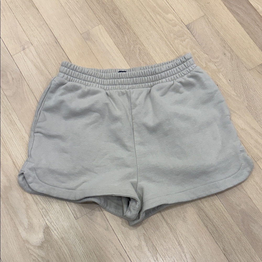 Gap shorts